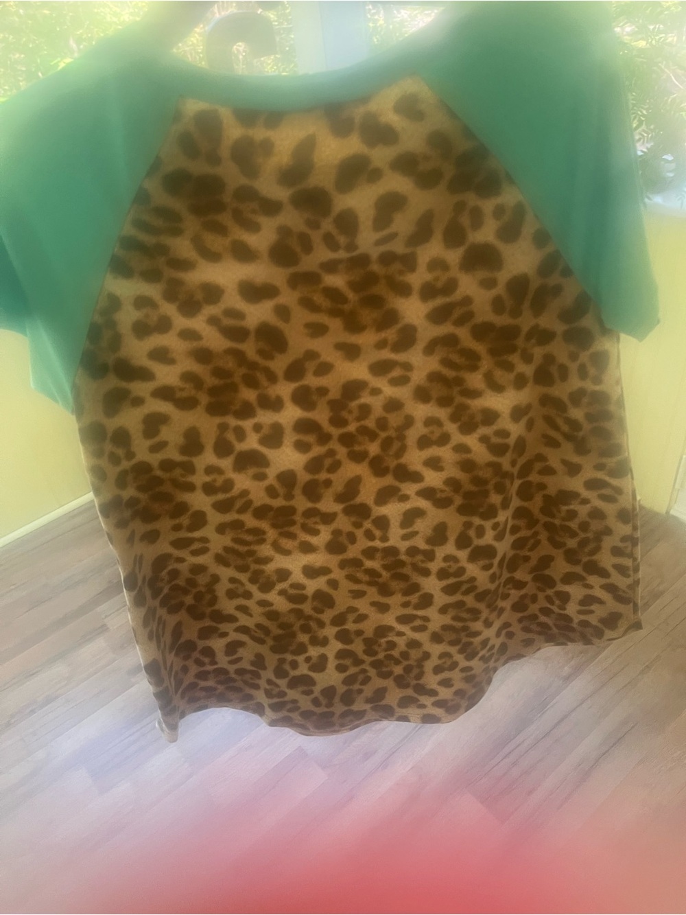 Leopard Print Raglan Tee with Teal Sleeves - Picture 4 of 4
